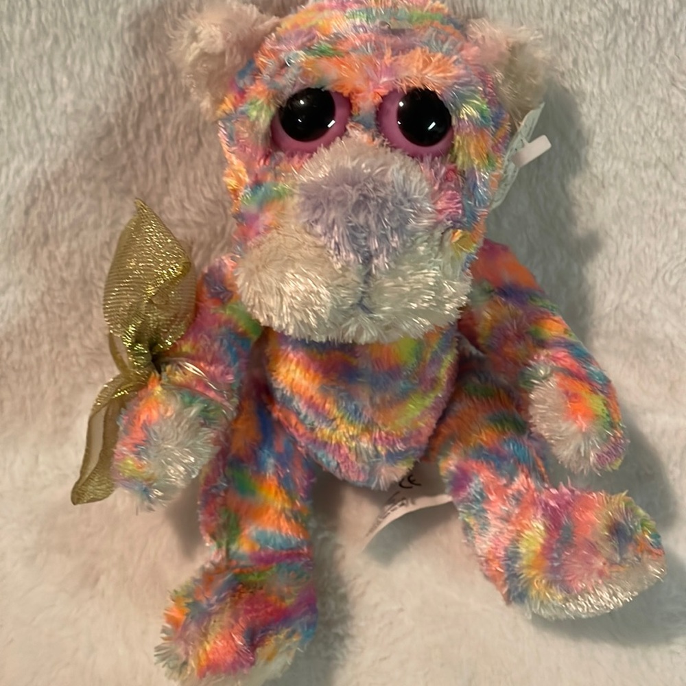 2019 Russ Berrie 6” Multi-Color Cat Plush with Gold Ribbon on Wrist NWT!